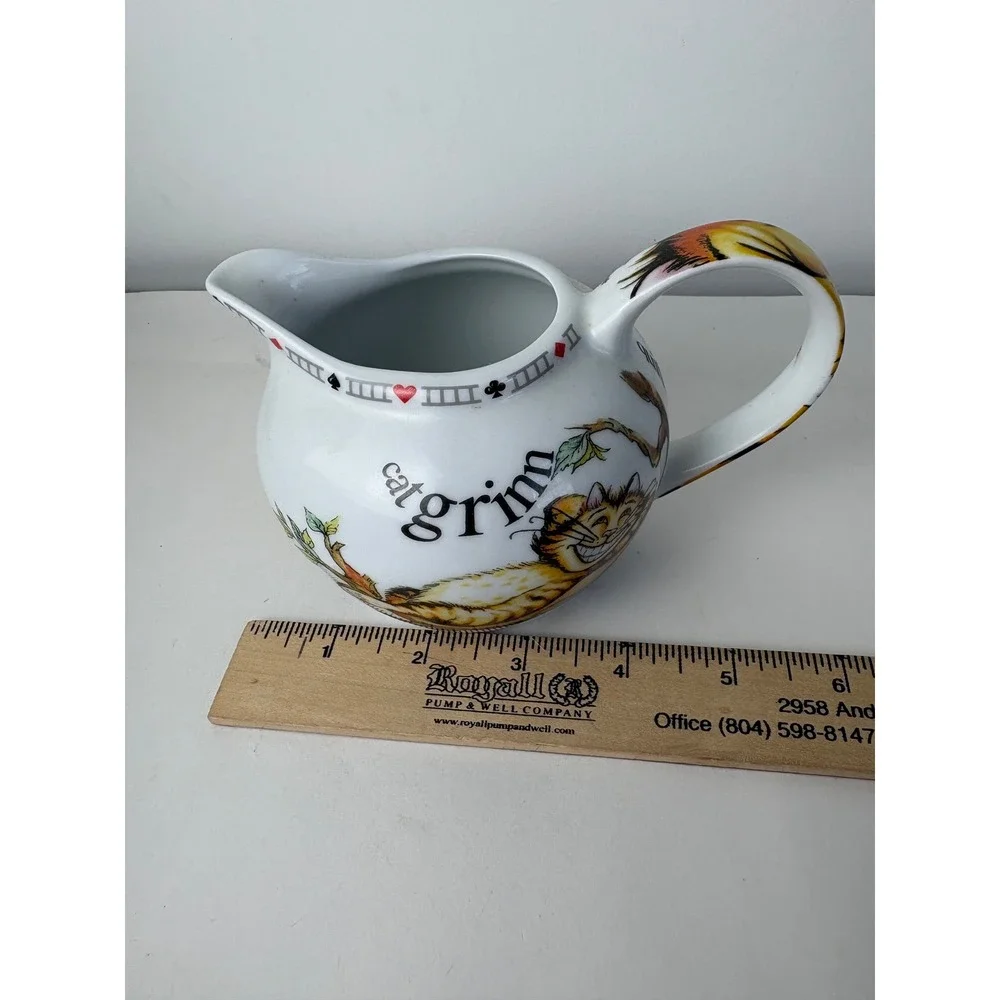 Paul Cardew Alice in Wonderland Cheshire Cat Creamer Pitcher 2010 England Design